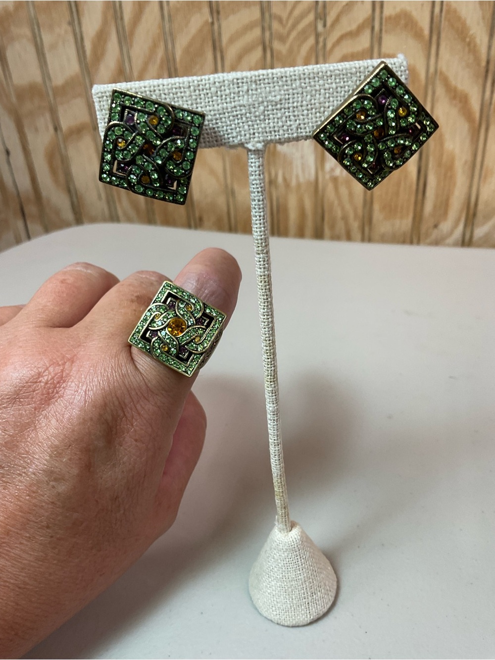 La Vintage Ring and Earring Set